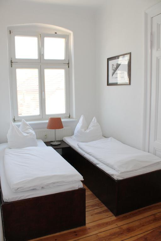 Bett-Point Am Rathaus Potsdam Quarto foto